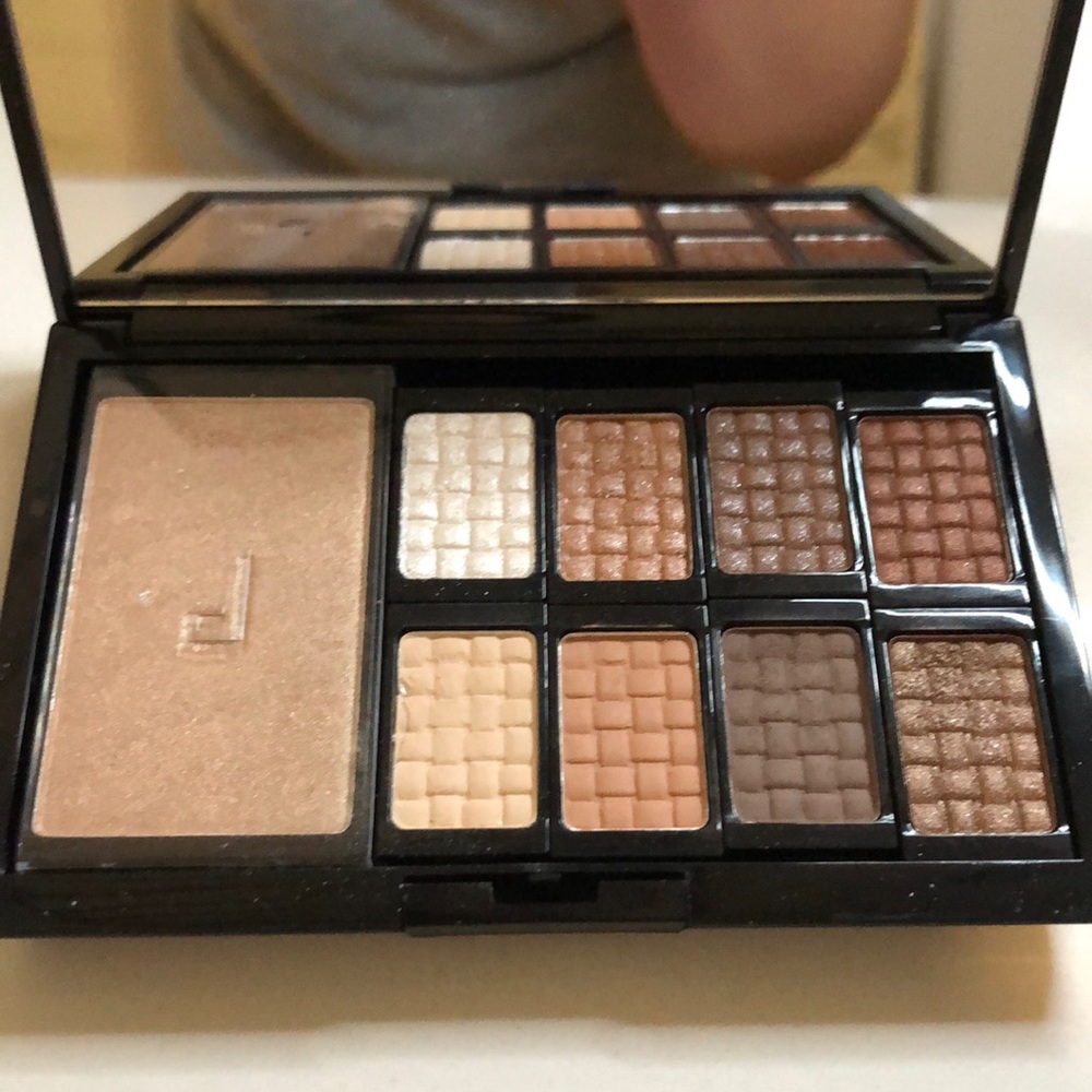 Doucce Eyeshadow & Bronzer Palette